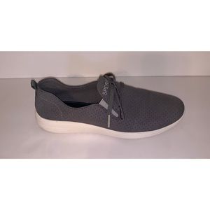 SPERRY Grey Slip-On Sneaker.